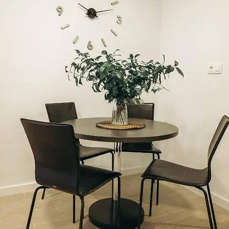 Club By Grupo Compostelana 2 Apartment *